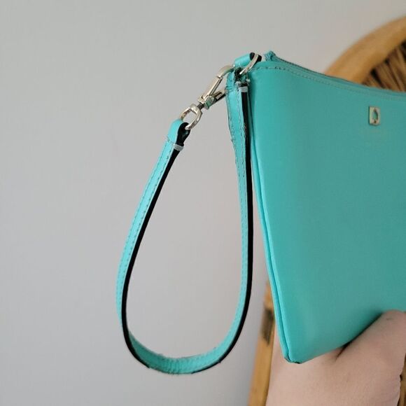 Kate Spade Wristlet/Clutch Purse Aqua Blue Small Zippered - Picture 4 of 10